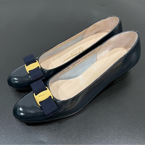 Salvatore Ferragamo Shoes - Salvatore Ferragamo Boutique Women’s Vara Bow EUC Patent Leather Pumps Sz 9 1/2A